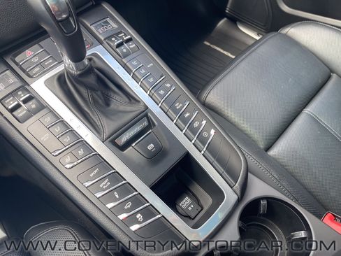 Used 2018 Porsche Macan GTS AWD/4WD image 28