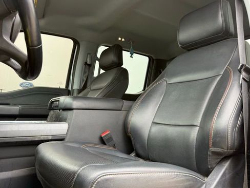 Used 2023 Ford F350 Lariat image 9