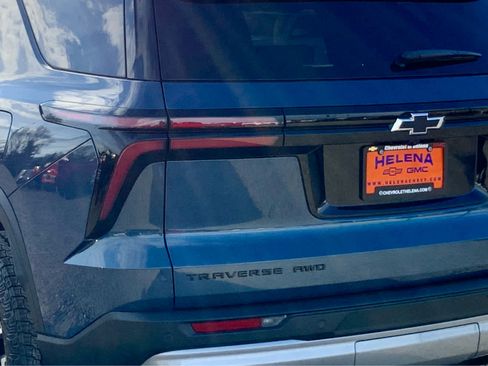 New 2026 Chevrolet Traverse Z71 w/ Driver Confidence Package image 13