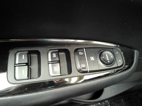 Used 2019 Kia Optima SX image 37