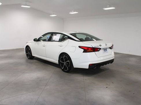 Used 2024 Nissan Altima 2.5 SR image 7