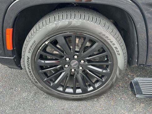 Used 2022 Jeep Grand Wagoneer Series III w/ Rear Seat Video Group 1 image 35