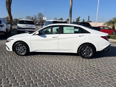 New 2026 Hyundai Elantra Blue image 6