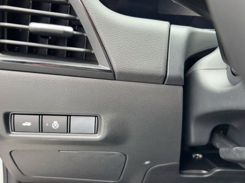 New 2026 Nissan Sentra SV w/ SV Convenience Package FWD image 28