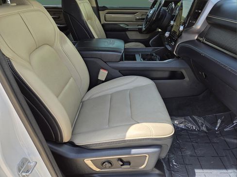 Used 2019 RAM 1500 Limited AWD/4WD image 31