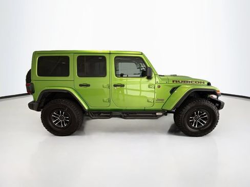 Used 2025 Jeep Wrangler Unlimited Rubicon AWD/4WD image 7