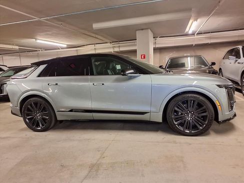 New 2026 Cadillac Lyriq V image 4