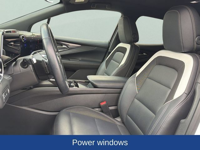 Certified 2024 Chevrolet Blazer EV LT AWD/4WD image 15