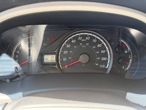 Used 2011 Toyota Sienna LE FWD image 13