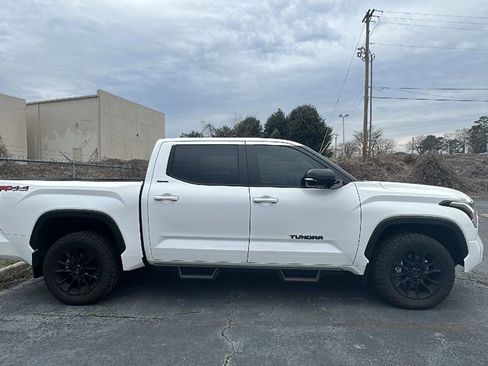 Used 2025 Toyota Tundra Limited w/ TRD Off-Road Package image 9