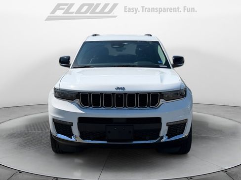 Used 2021 Jeep Grand Cherokee L Limited w/ Luxury Tech Group II AWD/4WD image 3