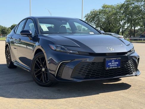 Certified 2026 Toyota Camry SE FWD image 2