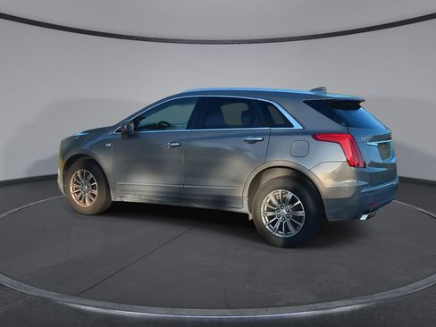 Used 2017 Cadillac XT5 FWD image 6