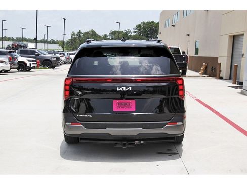 Used 2025 Kia Carnival SX w/ SX Dark Edition Package FWD image 7