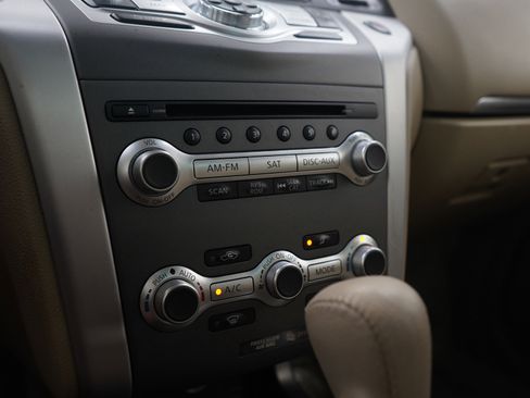 Used 2014 Nissan Murano LE w/ Platinum Edition Package AWD/4WD image 28