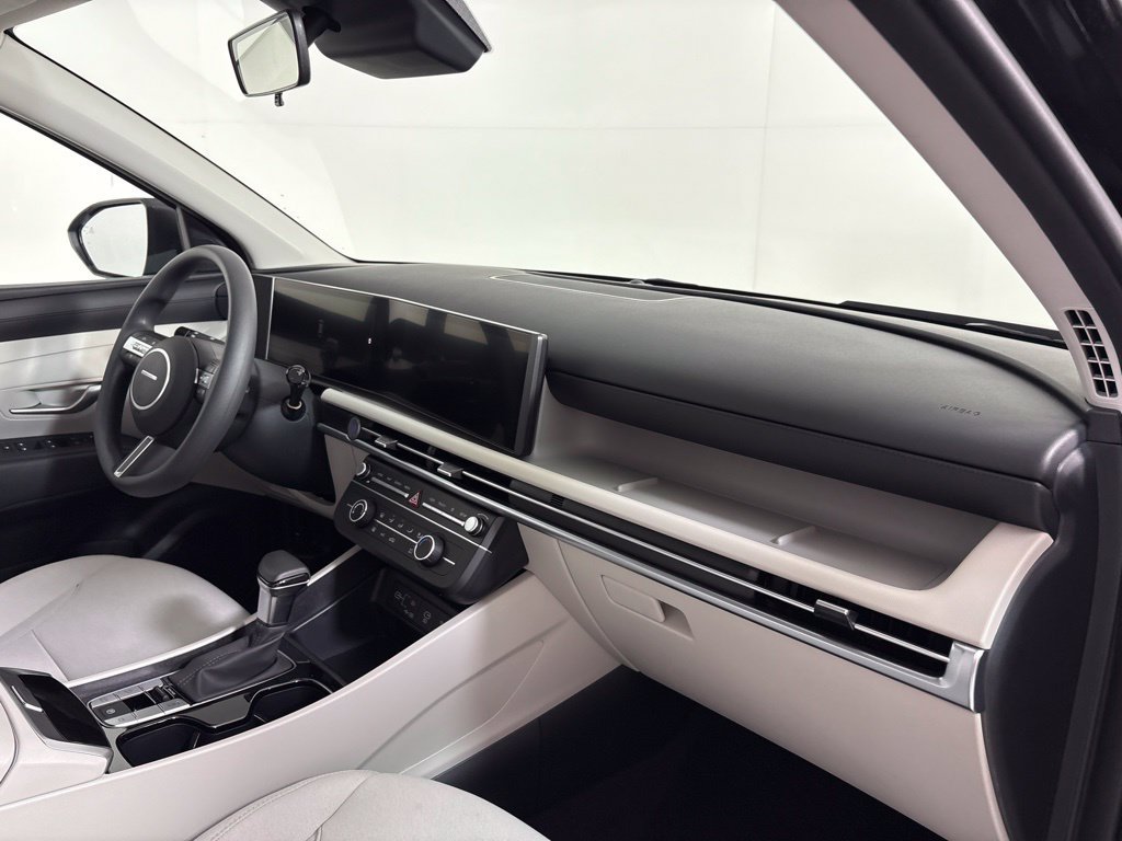 New 2026 Hyundai Tucson SE FWD image 13