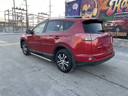 Used 2017 Toyota RAV4 LE image 3