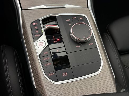 Used 2025 BMW 330i Sedan RWD image 18