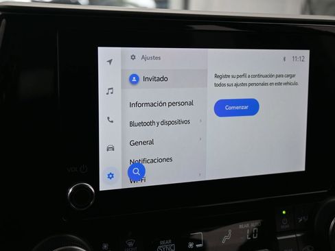 Used 2023 Toyota Highlander L image 19