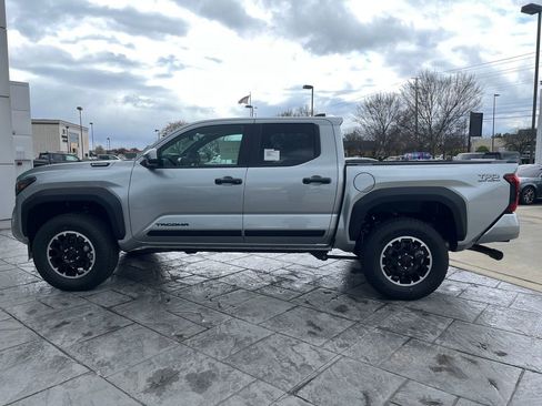 New 2025 Toyota Tacoma TRD Off-Road image 2