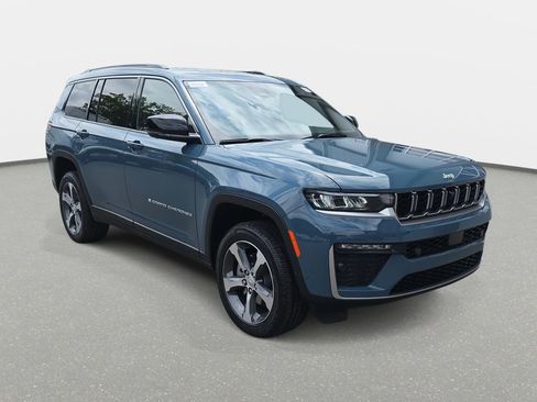 New 2026 Jeep Grand Cherokee L Limited AWD/4WD image 3