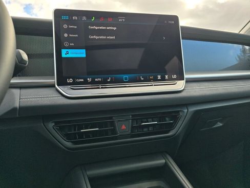 New 2026 Volkswagen Tiguan SE image 27