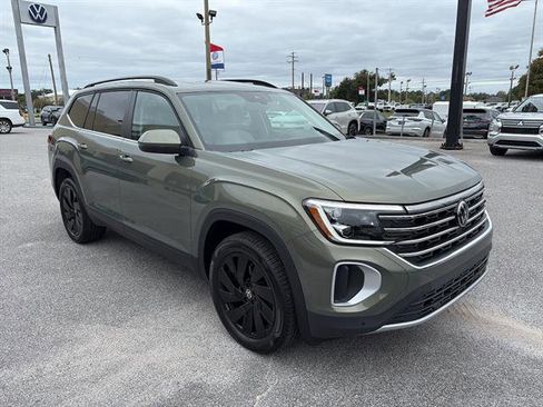 New 2026 Volkswagen Atlas SE FWD image 8