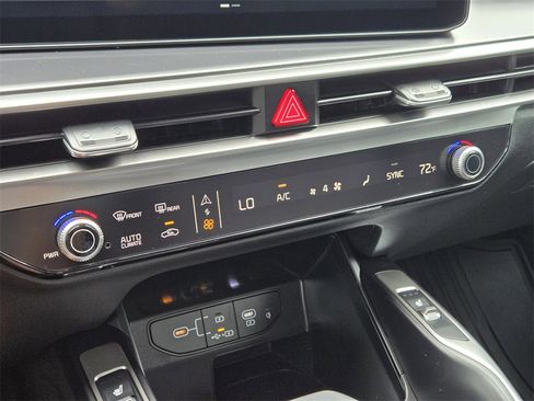 New 2026 Kia Sorento S image 14