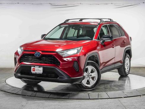 Used 2021 Toyota RAV4 LE w/ Carpet Mat Package (TMS) AWD/4WD image 1