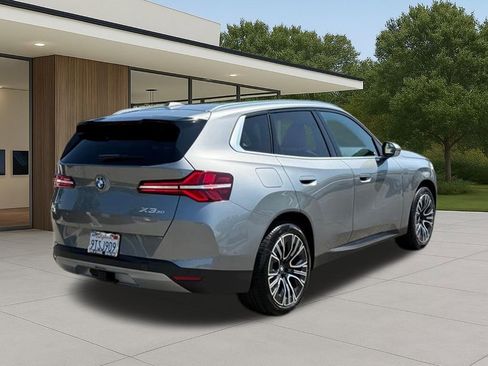 Used 2025 BMW X3 xDrive30i w/ Premium Package image 8