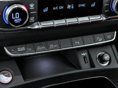 Used 2024 Audi SQ5 Premium Plus image 36