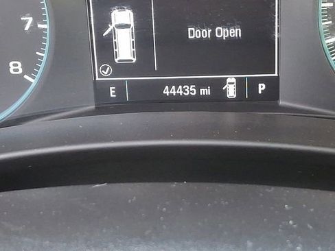 Used 2023 Chevrolet Equinox LS w/ Midnight Edition AWD/4WD image 31