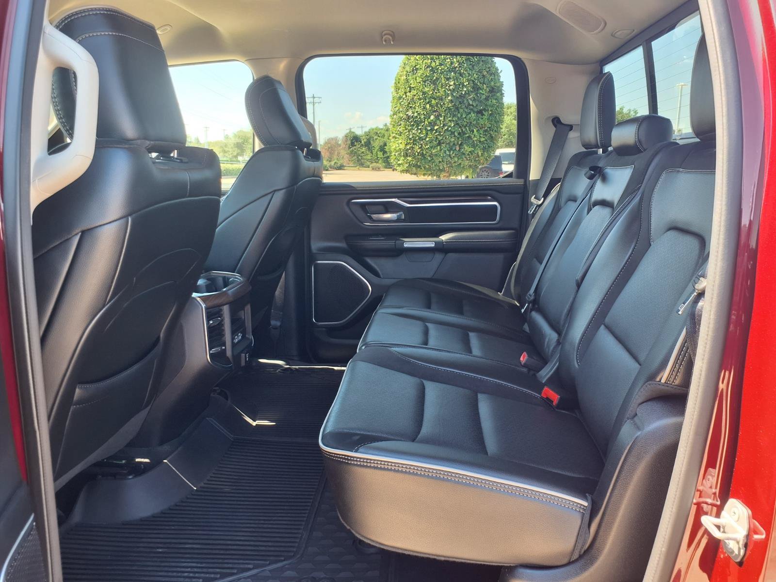 Used 2022 RAM 1500 Laramie RWD image 11