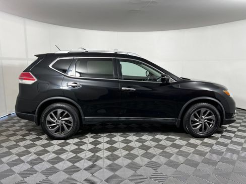 Used 2016 Nissan Rogue SL w/ SL Premium Package FWD image 4