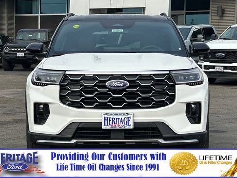 New 2026 Ford Explorer Platinum image 9