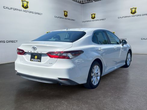 Used 2024 Toyota Camry LE image 5