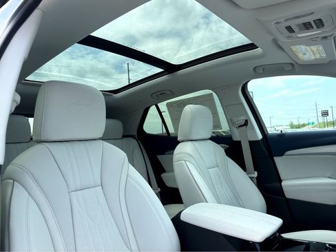 New 2026 Buick Envision Avenir image 5