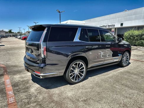 Used 2022 Cadillac Escalade Premium Luxury w/ Performance Package RWD image 11