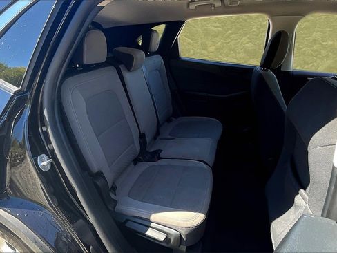 Used 2022 Ford Escape SE image 26