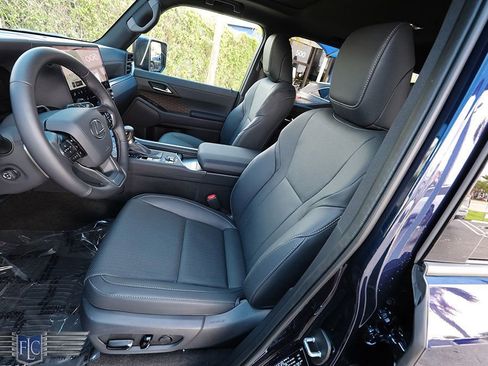 Used 2026 Lexus GX 550 image 12