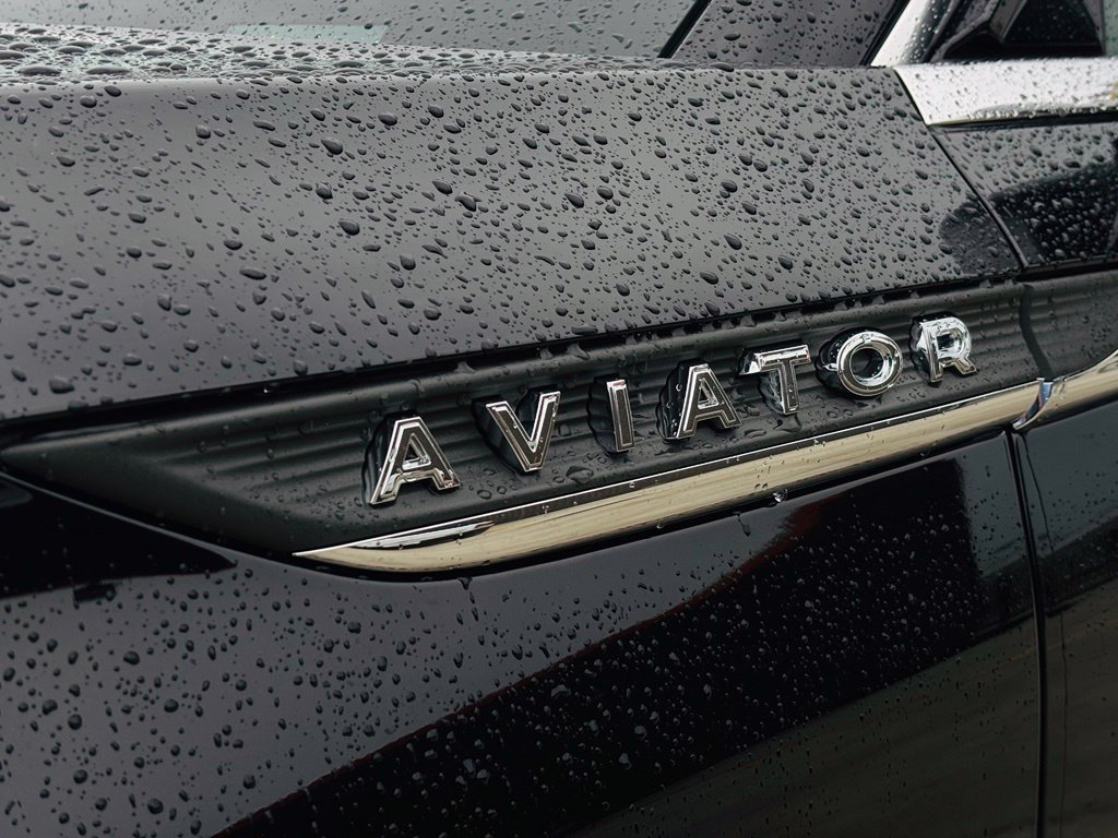 Used 2026 Lincoln Aviator Reserve AWD/4WD image 16