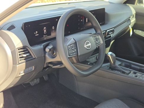 New 2026 Nissan Sentra SV w/ Floor Mat Package FWD image 10