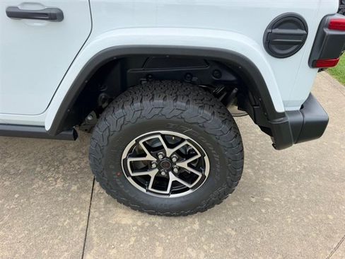 New 2026 Jeep Wrangler Unlimited Rubicon AWD/4WD image 6