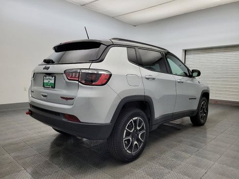 Used 2024 Jeep Compass Trailhawk image 9