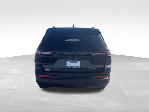 New 2025 Jeep Grand Cherokee L Altitude image 6