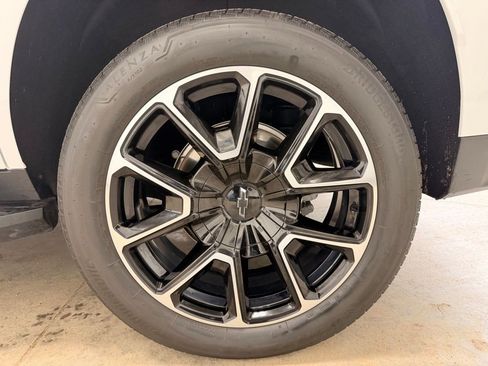 Used 2023 Chevrolet Tahoe RST w/ Luxury Package image 16