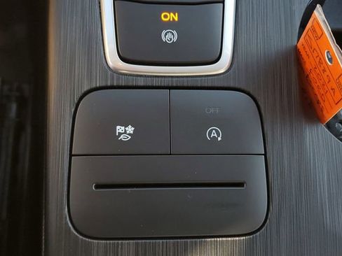 Used 2021 Ford Escape SEL image 33