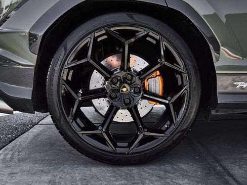 Used 2023 Lamborghini Urus Performante AWD/4WD image 28