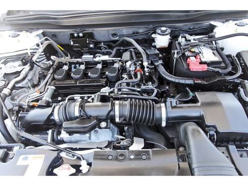 Used 2022 Honda Accord LX image 31