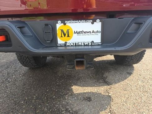 Used 2021 Jeep Gladiator Mojave AWD/4WD image 32